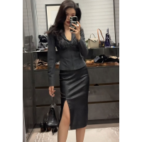 High-slit leather skirt US 560